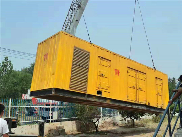 抱由镇300KW柴油发电机组油耗是多少？